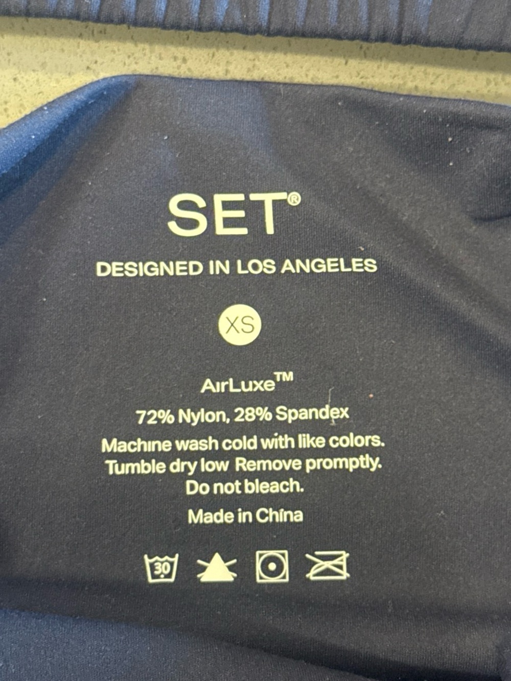 Set Active Women's Navy Blue sports bra and leggings Set - Picture 3 of 3